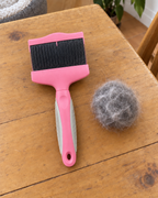 Brosse Carde Douceur – coloris Rose
